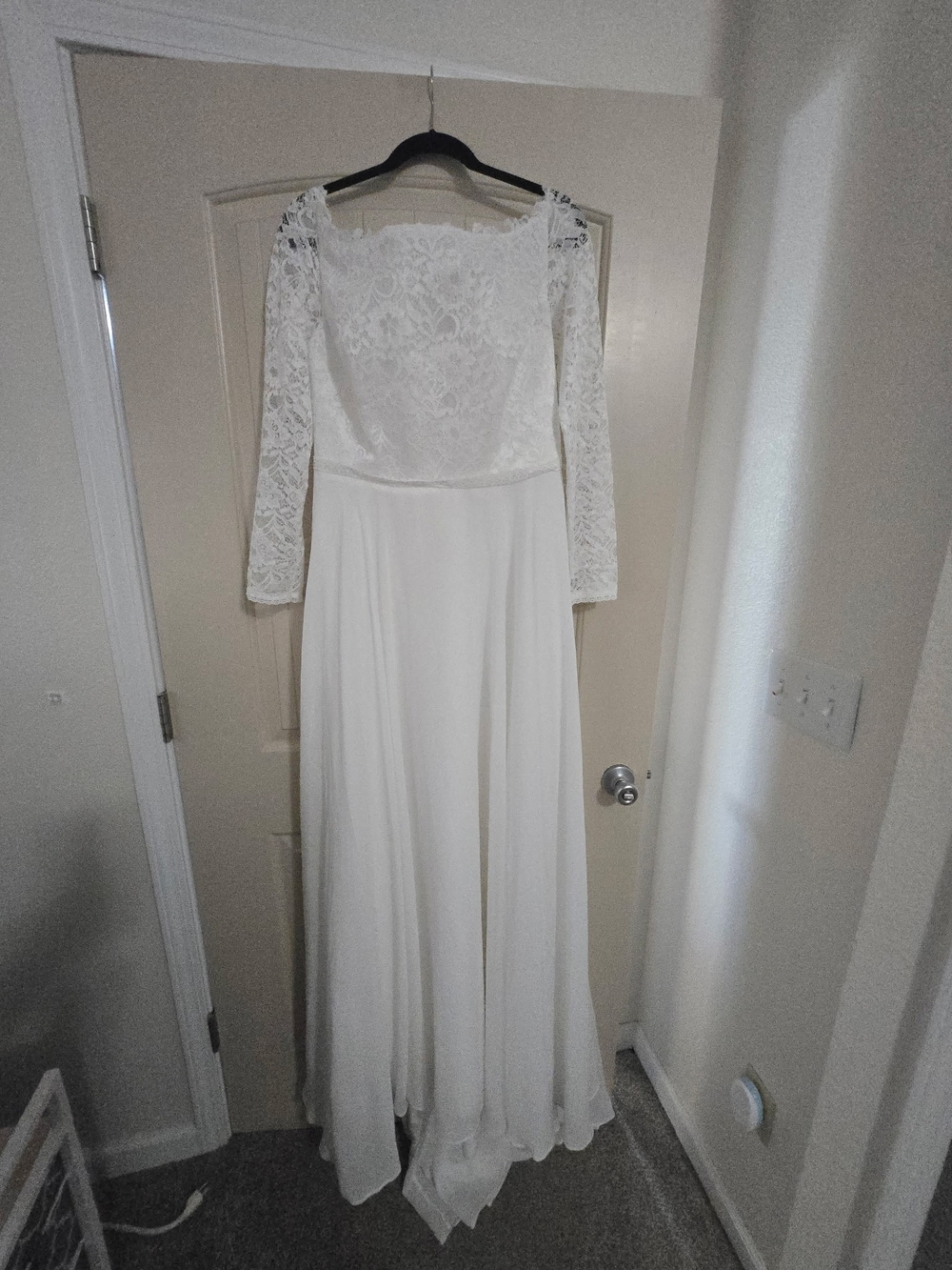 Chiffon A-Line Long-Sleeve Lace Bridal Dress in White - Picture 1 of 2